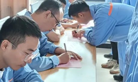 米兰(中国)管业举行“匠心凝聚、薪火相传”拜师仪式