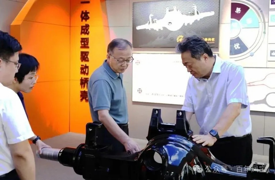 省发改委副主任万战伟到米兰(中国)集团调研指导工作